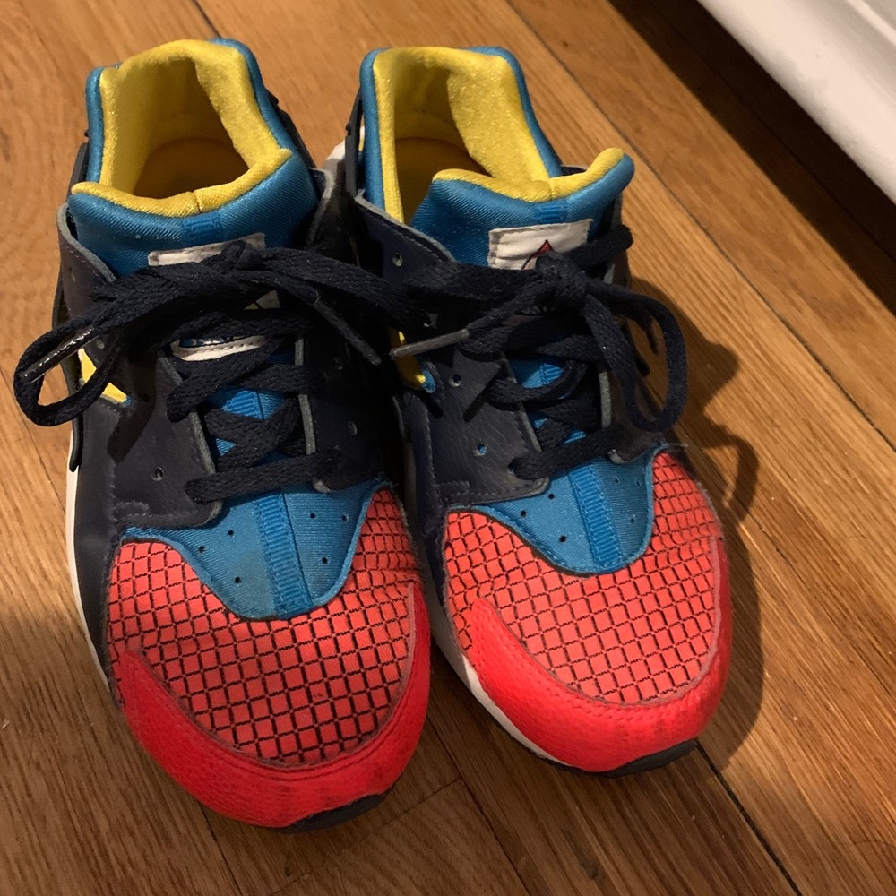 Nike Huarache Run Ultra Now 🔥preloved 🔥Sz3kids